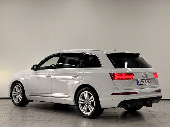 Audi Q7 6 of 30
