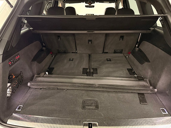Audi Q7 8 of 30