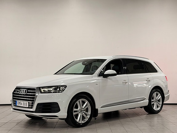 Audi Q7 4 of 30