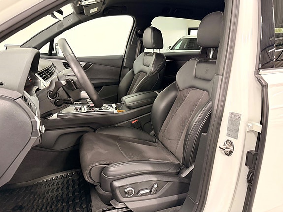 Audi Q7 15 of 30