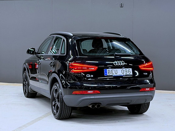 Audi Q3 9 of 12