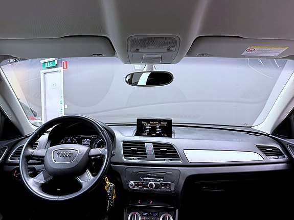 Audi Q3 3 of 12