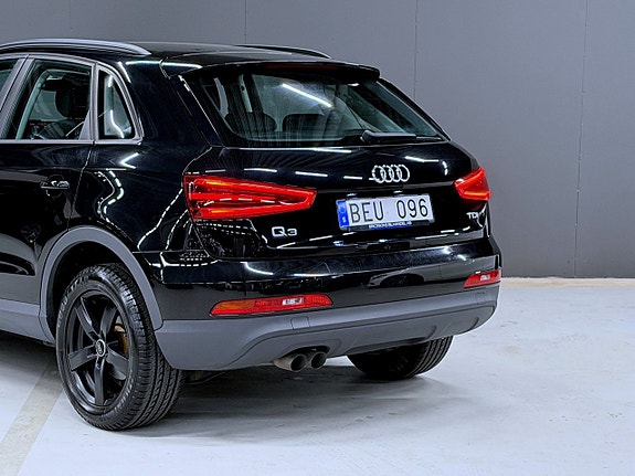 Audi Q3 8 of 12