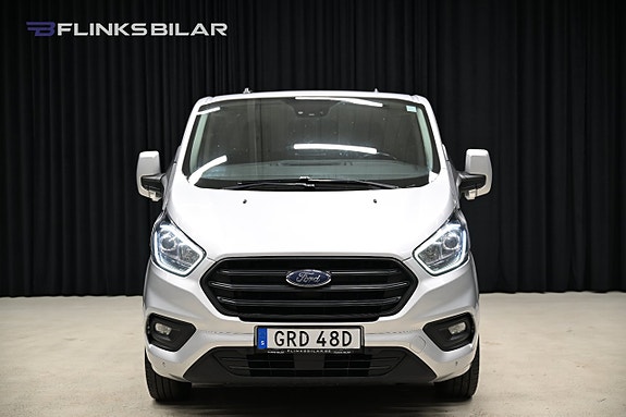 Ford Transit Custom 21 of 30