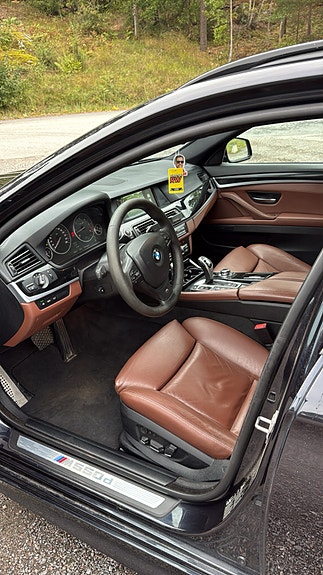 BMW M550d 5 of 5