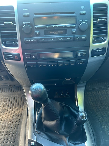 Toyota Land Cruiser 10 of 10