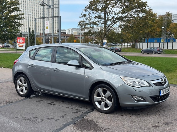 Opel Astra 4 of 5