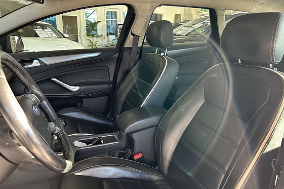 Ford Mondeo 11 of 28