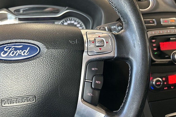 Ford Mondeo 20 of 28