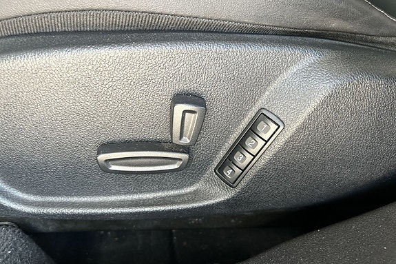 Ford Mondeo 26 of 28