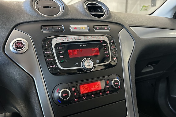 Ford Mondeo 17 of 28
