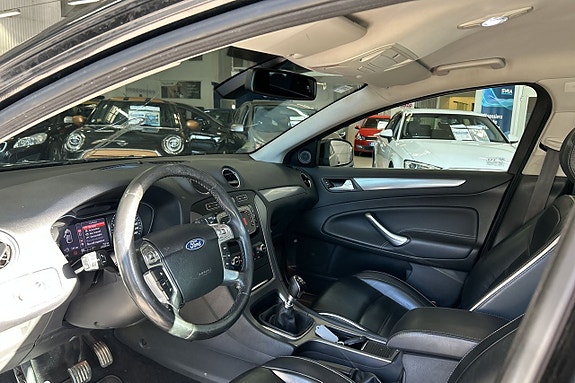Ford Mondeo 10 of 28