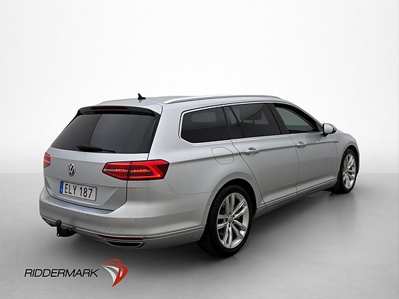 Volkswagen Passat 8 of 30