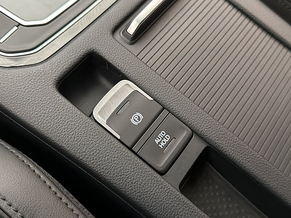 Volkswagen Passat 28 of 30