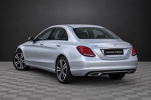 Mercedes-Benz C180 6 of 12