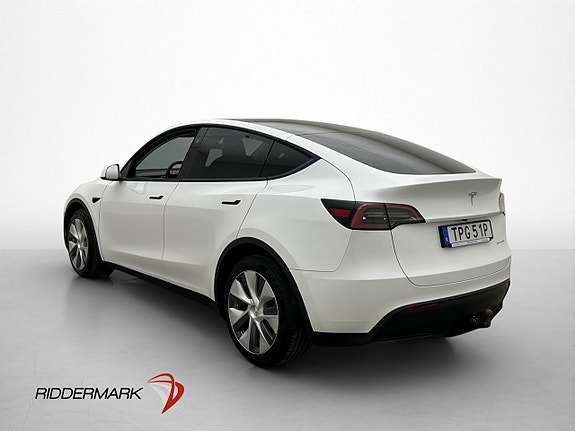 Tesla Model Y 6 of 30
