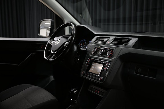 Volkswagen Caddy Maxi 29 of 30