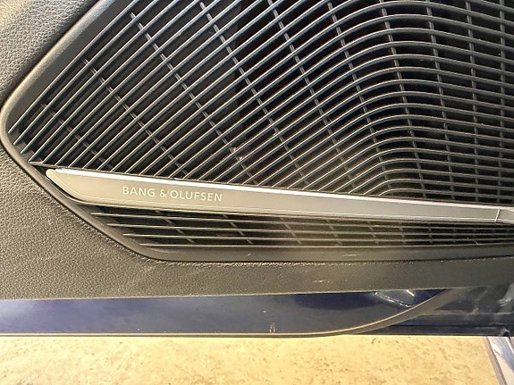 Audi A4 11 of 11