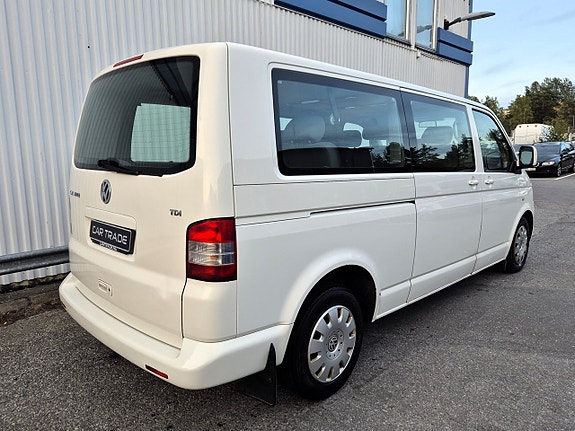 Volkswagen Caravelle 5 of 24