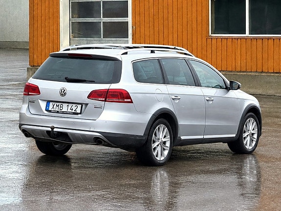 Volkswagen Passat Alltrack 7 of 10