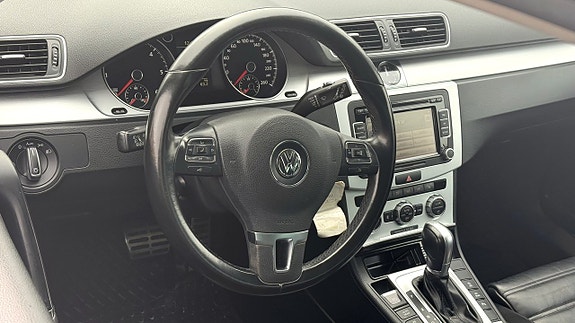 Volkswagen Passat Alltrack 10 of 10