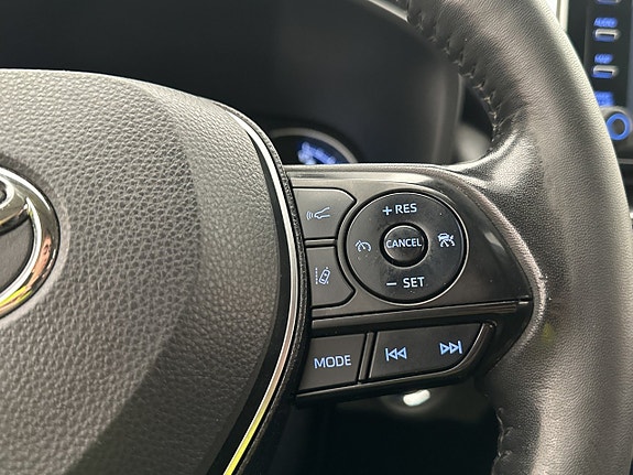 Toyota RAV4 18 of 30
