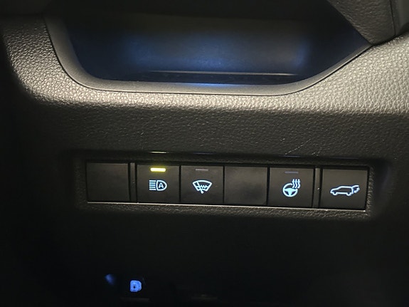 Toyota RAV4 14 of 30