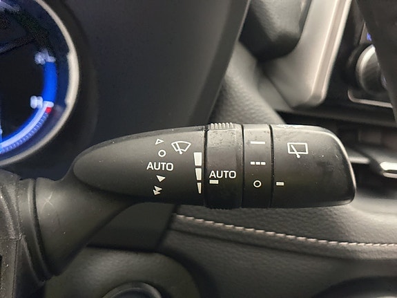 Toyota RAV4 19 of 30