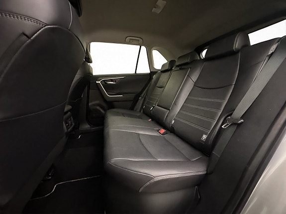 Toyota RAV4 28 of 30