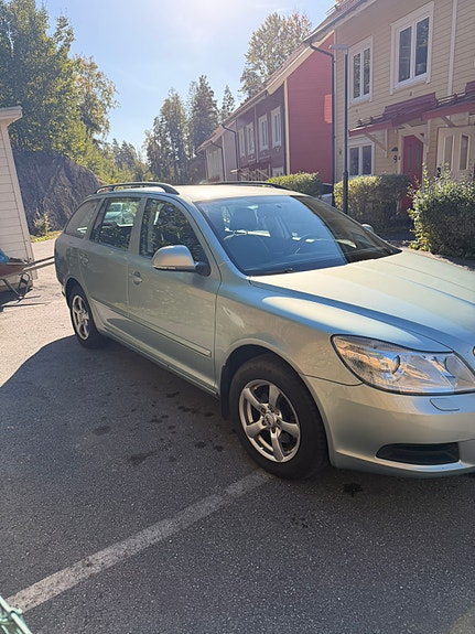 Skoda Octavia 4 of 9