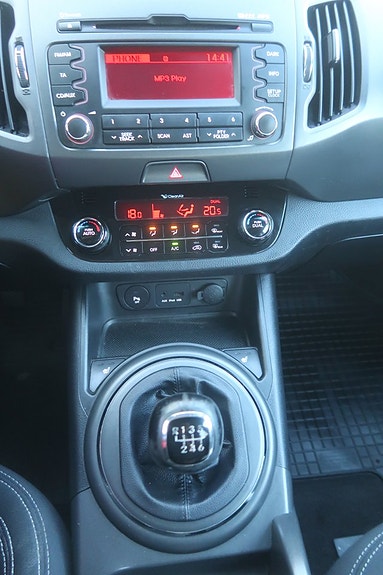 Kia Sportage 12 of 23