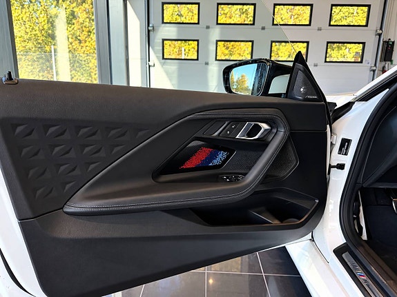 BMW M2 8 of 12