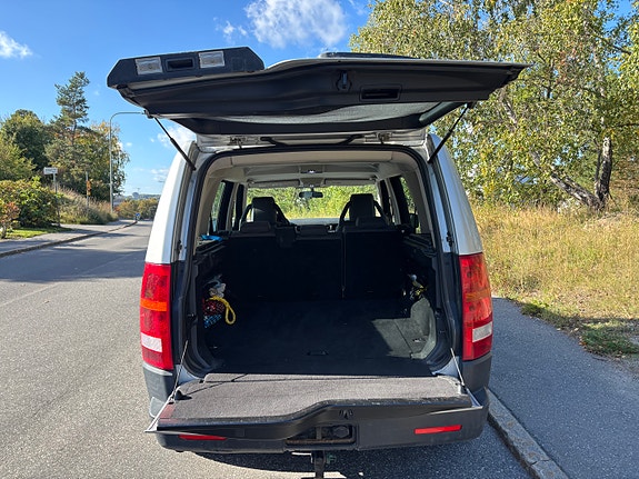 Land Rover Discovery 3 3 of 4