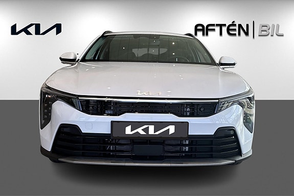 Kia K4 3 of 22