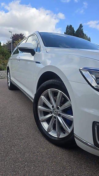 Volkswagen Passat 9 of 10