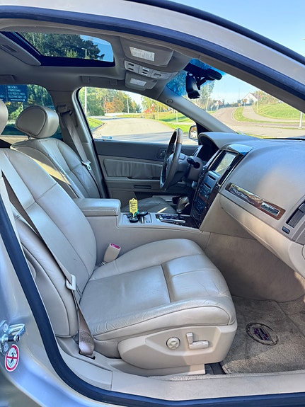 Cadillac STS 6 of 13