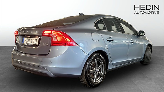 Volvo S60 2 of 8