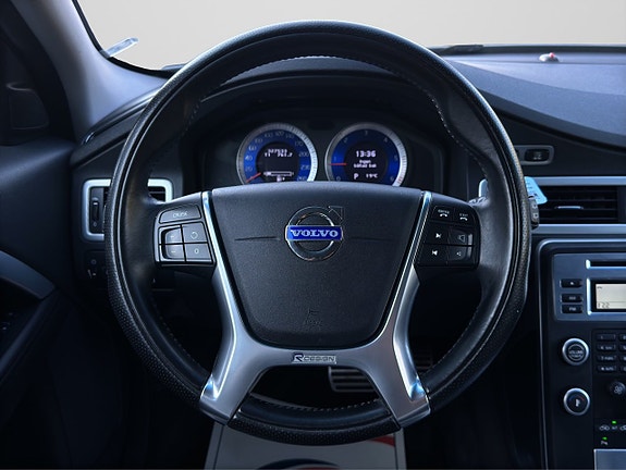 Volvo V70 14 of 27