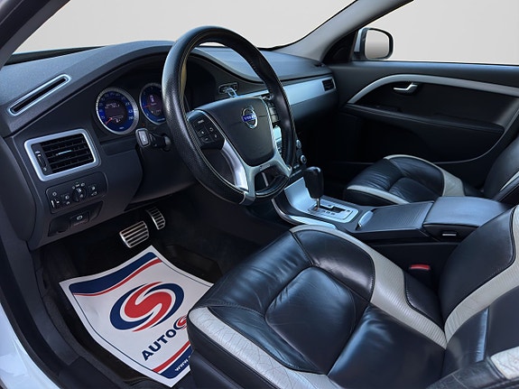 Volvo V70 10 of 27