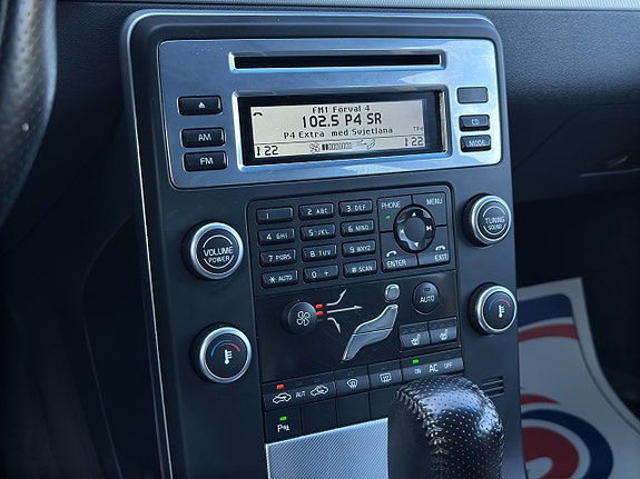 Volvo V70 18 of 27