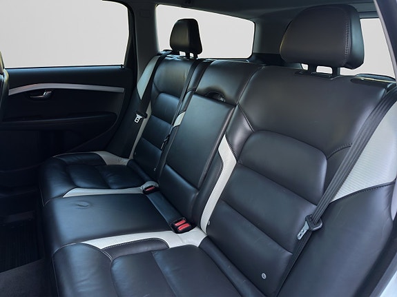 Volvo V70 23 of 27