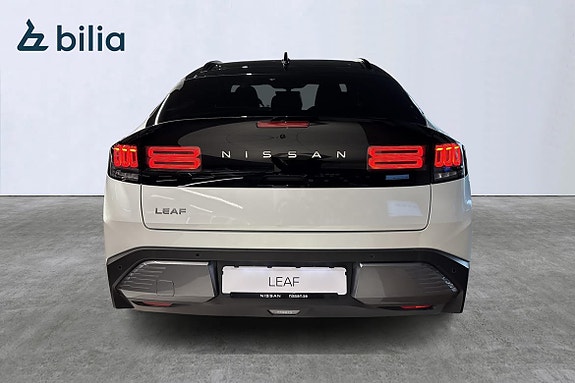 Nissan Leaf 6 of 11
