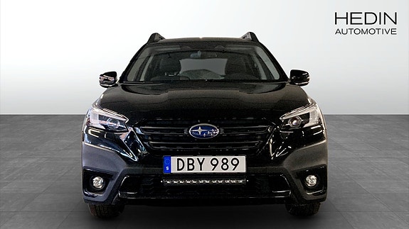 Subaru Outback 8 of 12