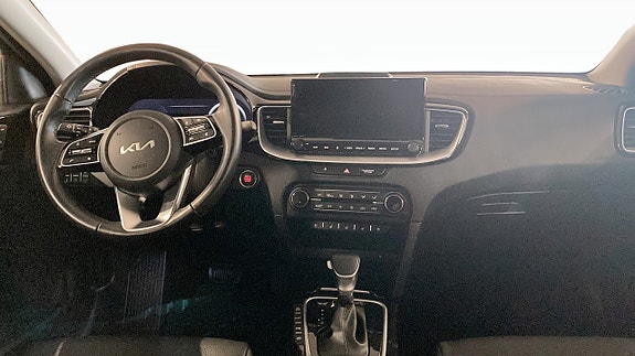 Kia Ceed 4 of 12