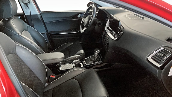 Kia Ceed 3 of 12