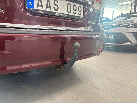 Toyota Avensis 13 of 23