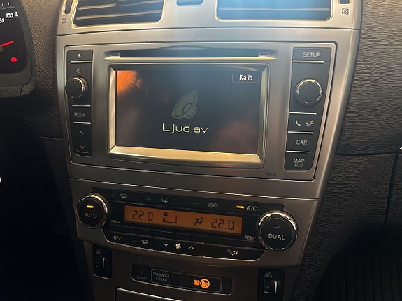 Toyota Avensis 14 of 23