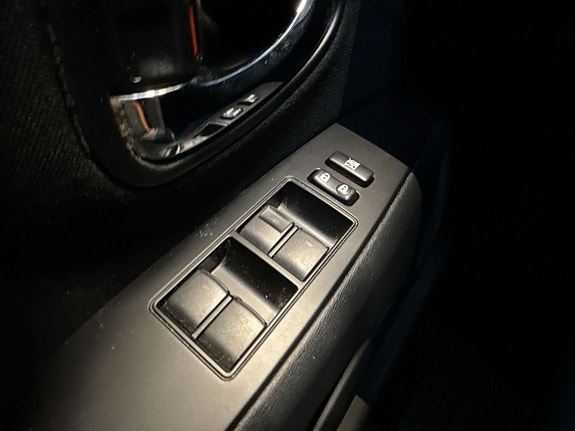 Toyota Avensis 19 of 23