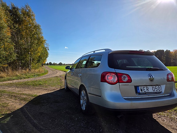 Volkswagen Passat 4 of 7