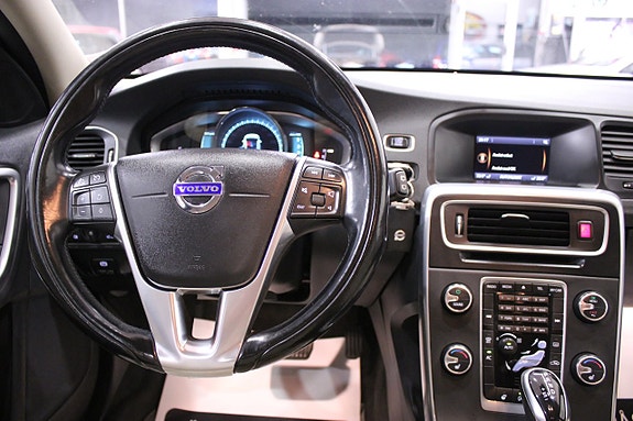 Volvo V60 12 of 27